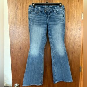 American Eagle Women's Flare Jeans Faded Blue
